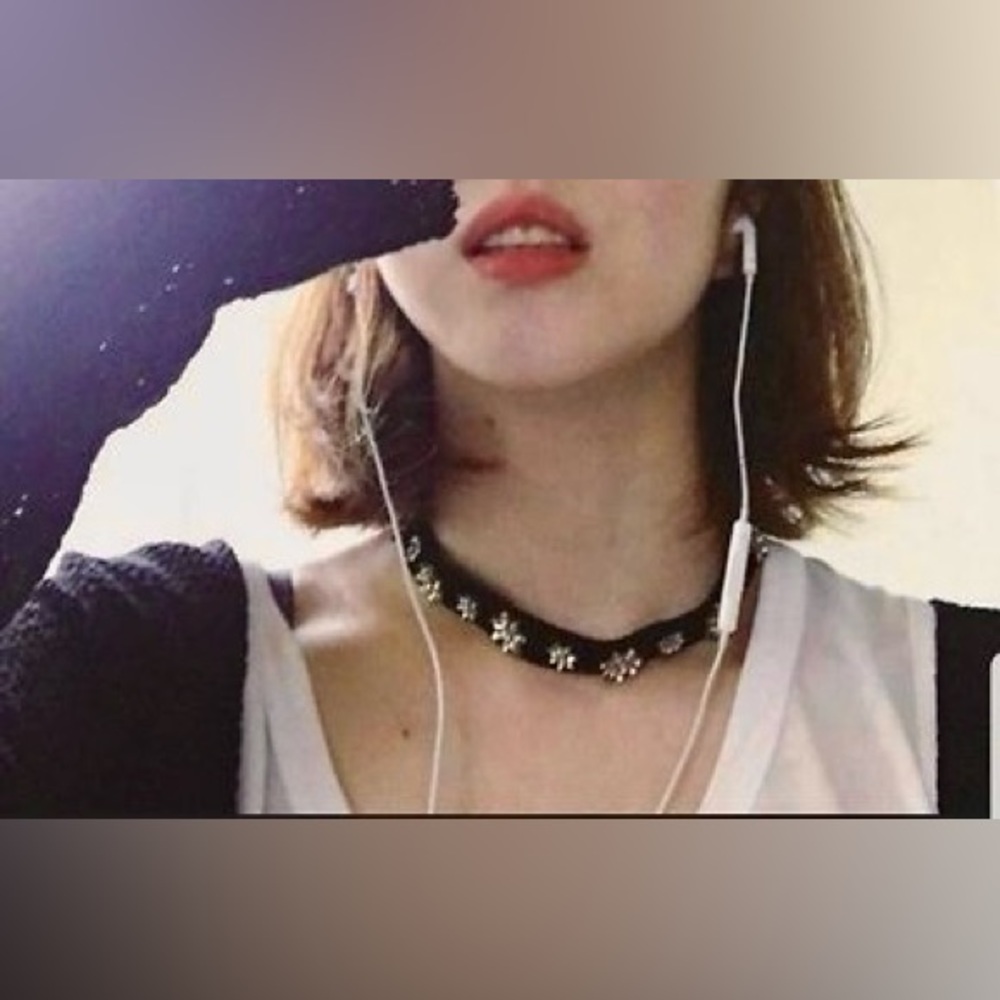 Zara Velvet Choker Set